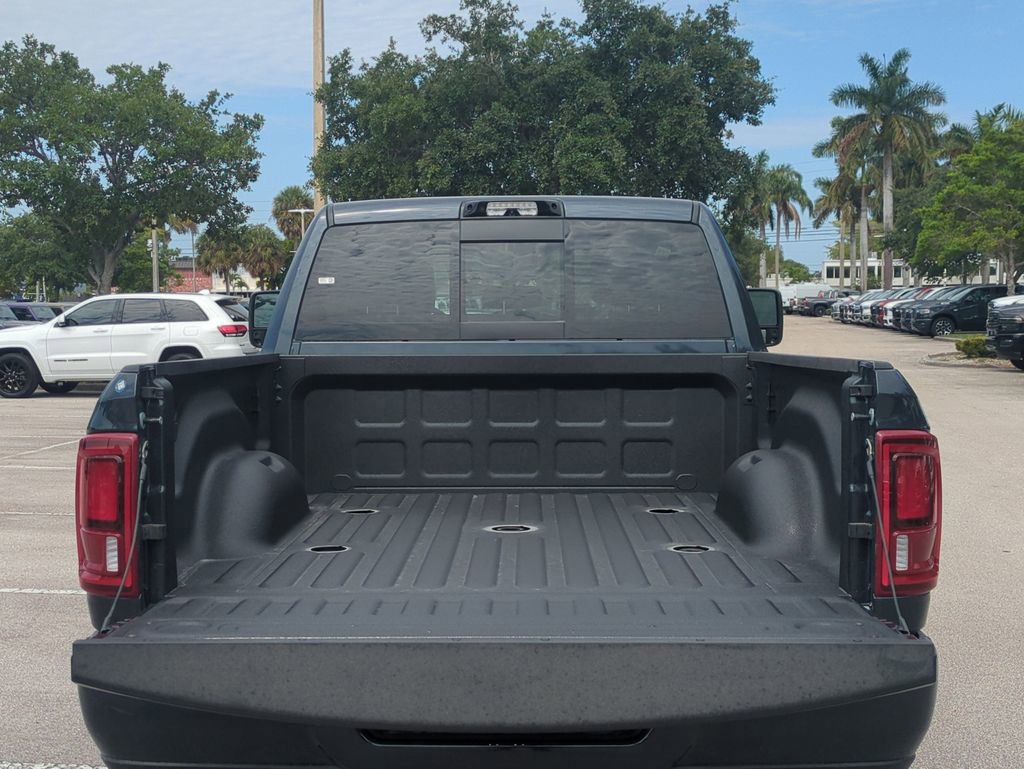 New 2026 RAM 2500 Limited AWD/4WD image 13