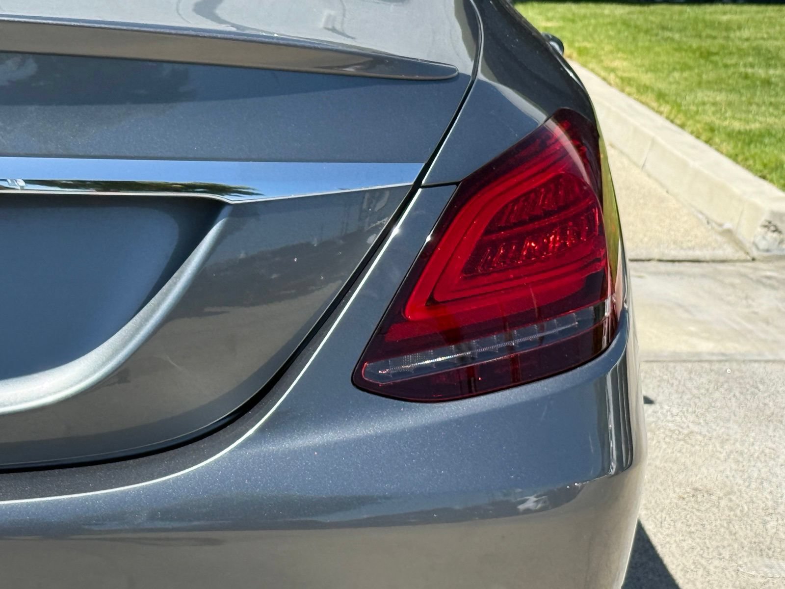 Used 2019 Mercedes-Benz C 300 Sedan w/ Premium Package image 14