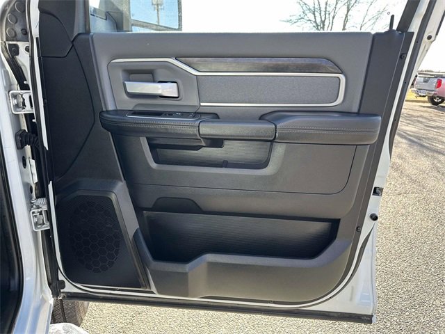 Used 2023 RAM 2500 Big Horn w/ Level 1 Equipment Group image 10