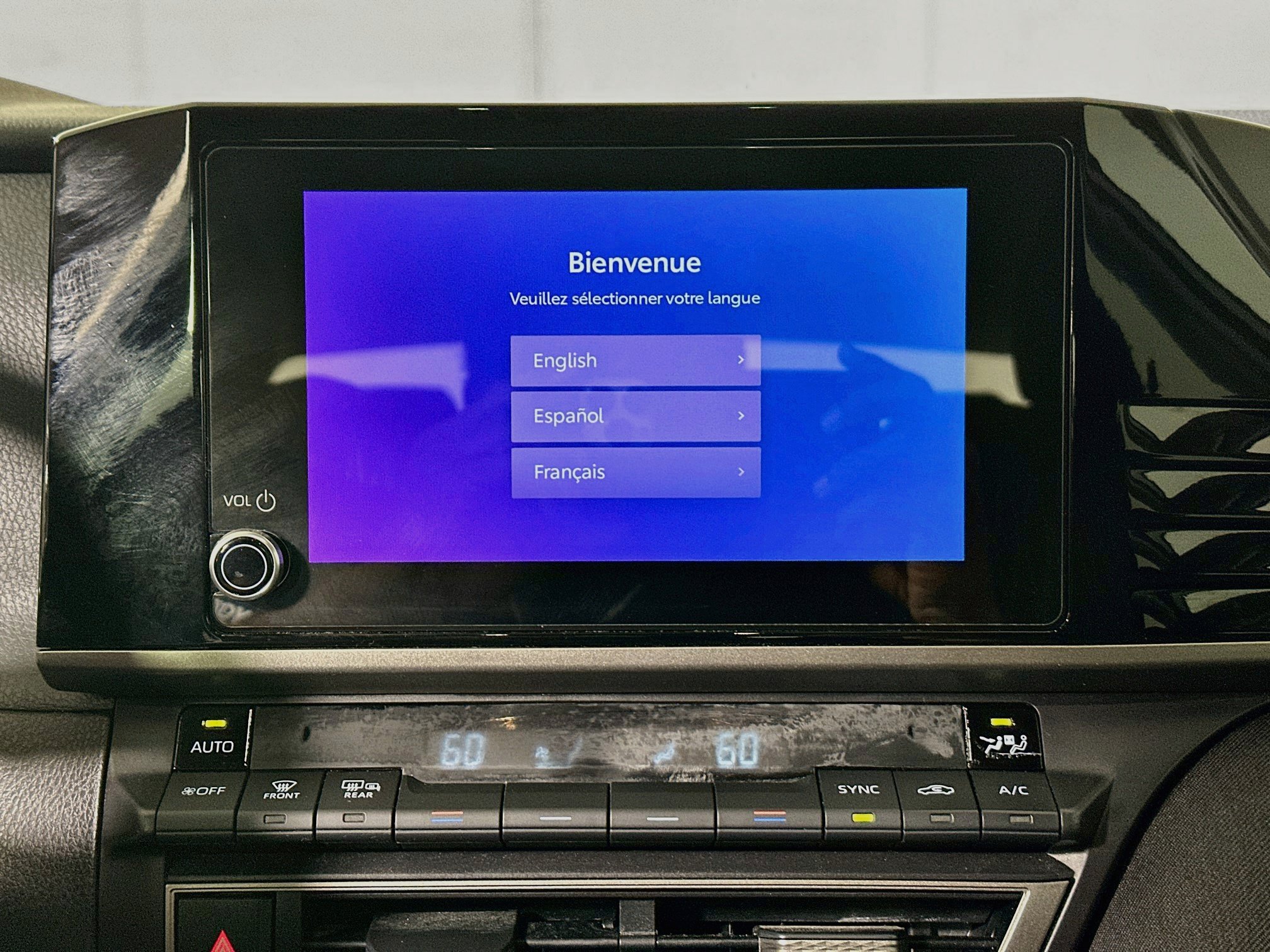 Used 2025 Toyota Camry LE w/ Convenience Package FWD image 24