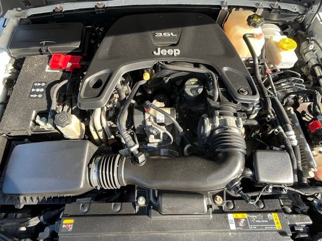 Used 2021 Jeep Wrangler Unlimited Rubicon w/ Uconnect 4C Nav & Sound Group AWD/4WD image 33