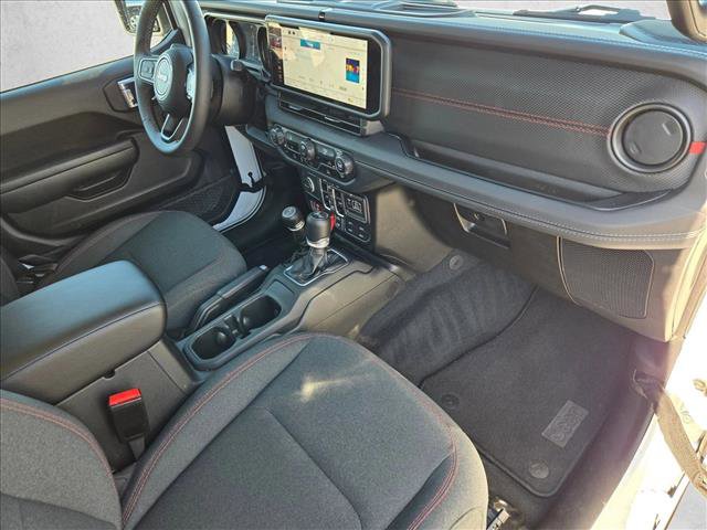 Used 2025 Jeep Wrangler Unlimited Rubicon image 21