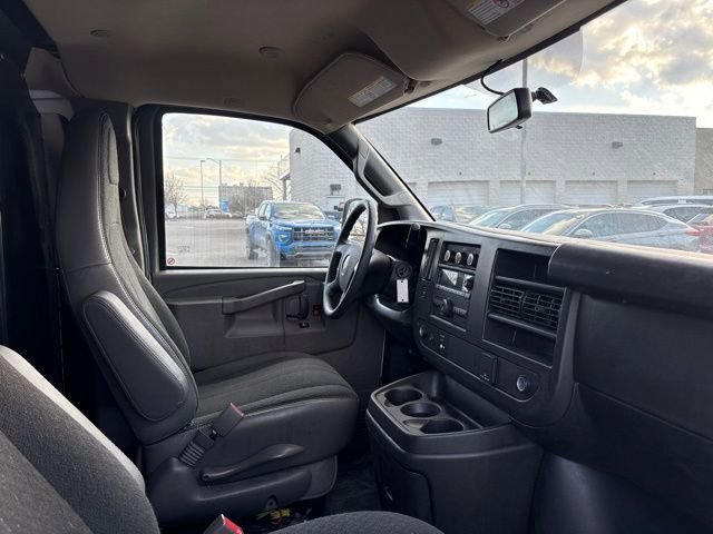 Used 2024 GMC Savana 2500 w/ Driver Convenience Package image 23