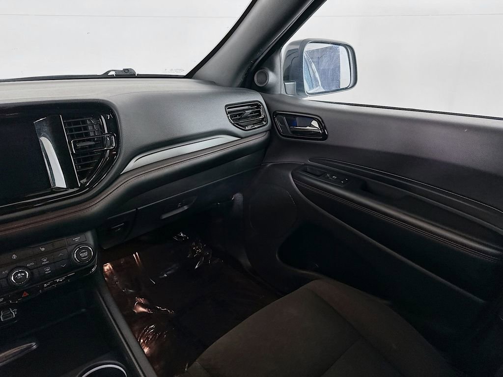 Used 2023 Dodge Durango GT image 33