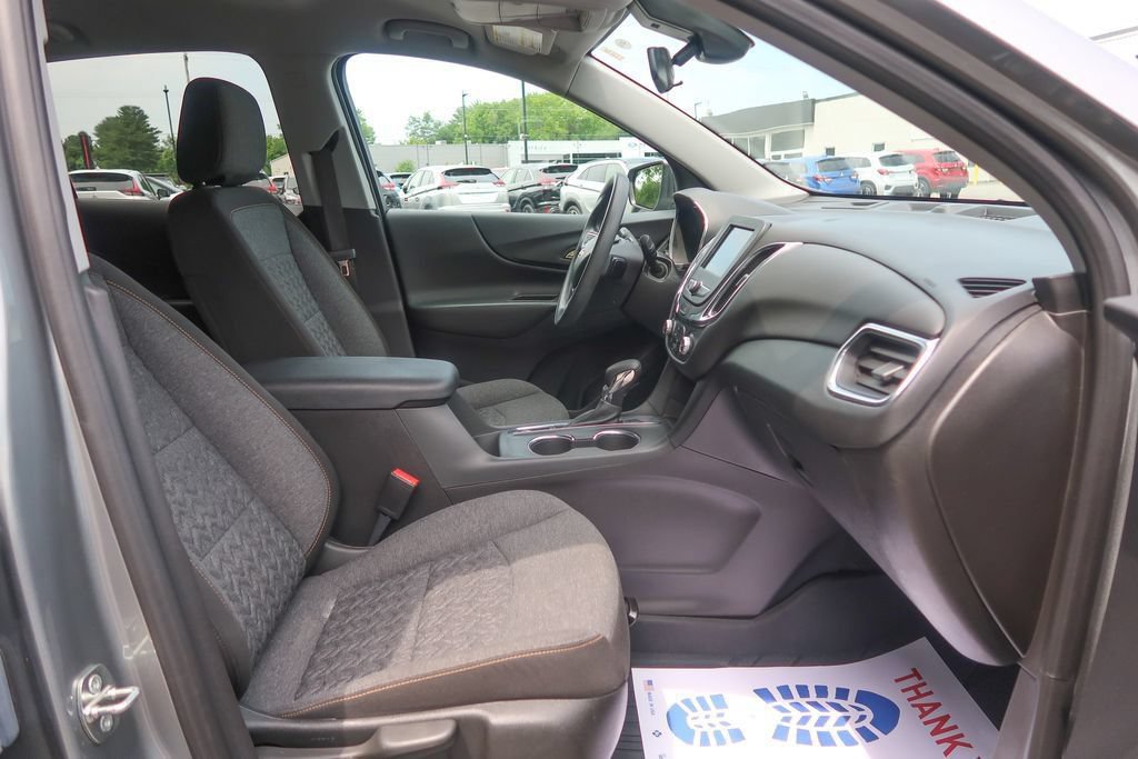 Used 2023 Chevrolet Equinox LT w/ LPO, Floor Liner Package FWD image 18