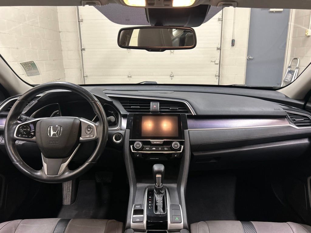 Used 2018 Honda Civic Touring image 18