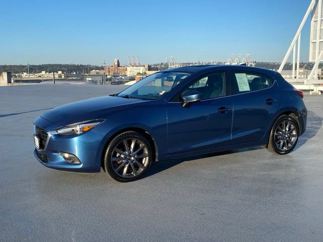 Used 2018 MAZDA MAZDA3 Grand Touring w/ Premium Equipment Package FWD image 4