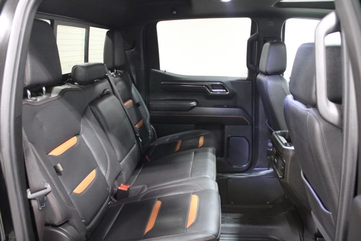 Used 2024 GMC Sierra 1500 AT4 w/ Technology Package AWD/4WD image 31