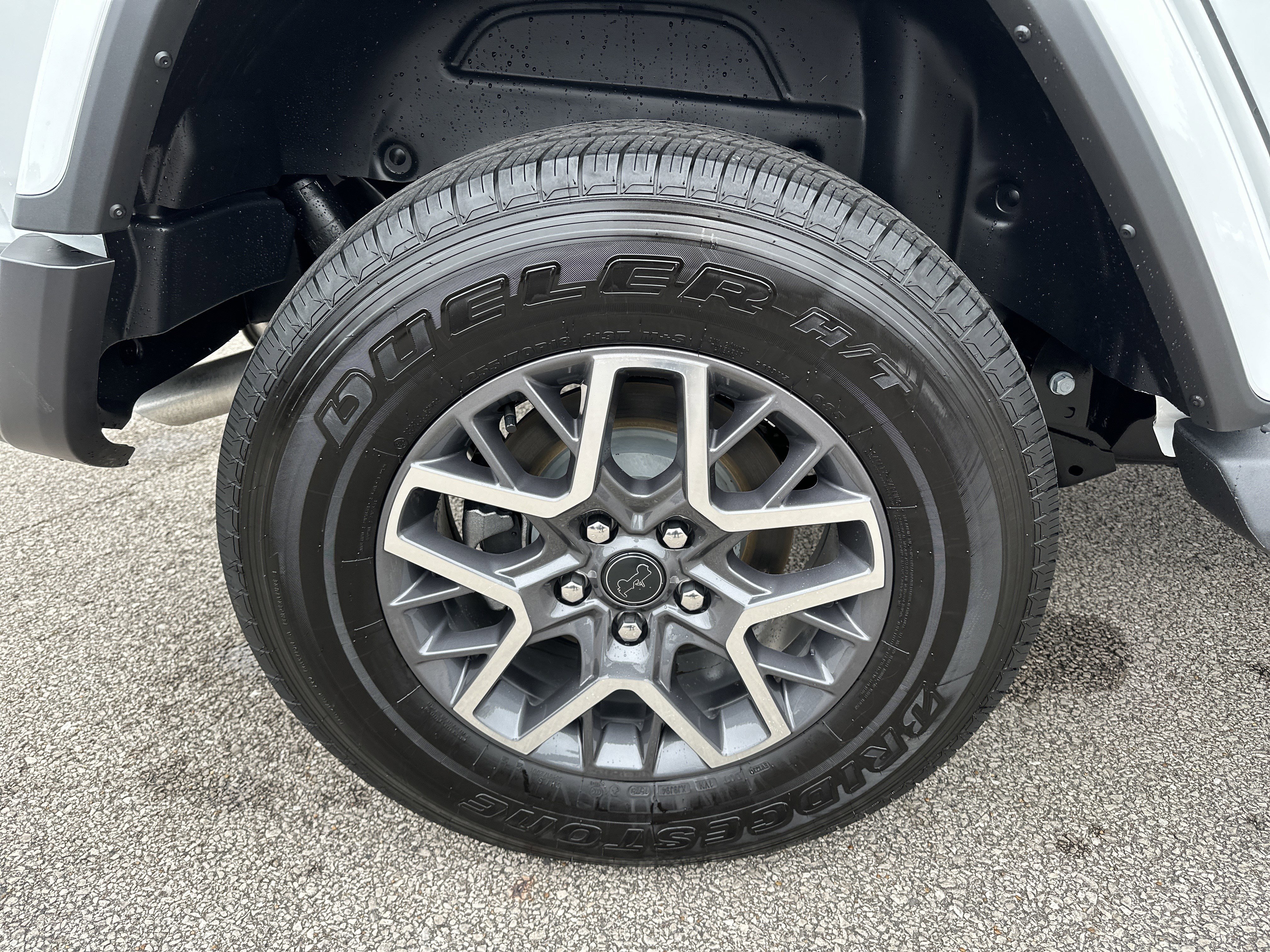 Used 2025 Jeep Wrangler Sahara image 18