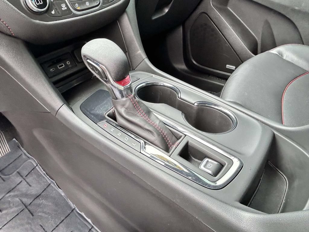 Used 2024 Chevrolet Equinox RS w/ RS Leather Package FWD image 16