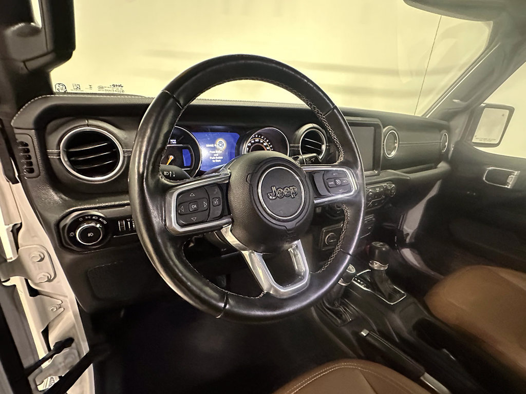 Used 2022 Jeep Wrangler Unlimited Sahara w/ LED Lighting Group AWD/4WD image 20