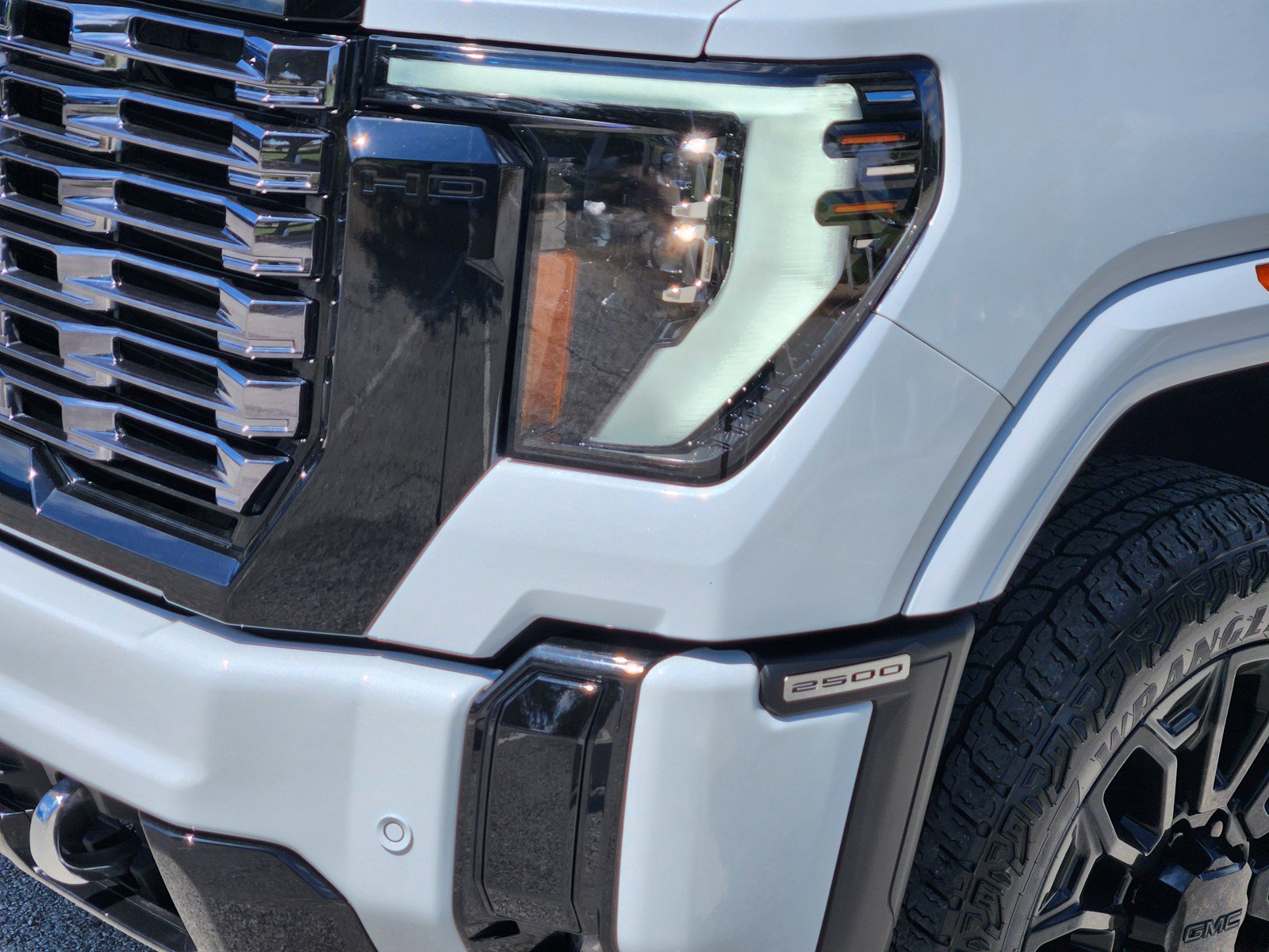 Used 2026 GMC Sierra 2500 Denali Ultimate AWD/4WD image 28