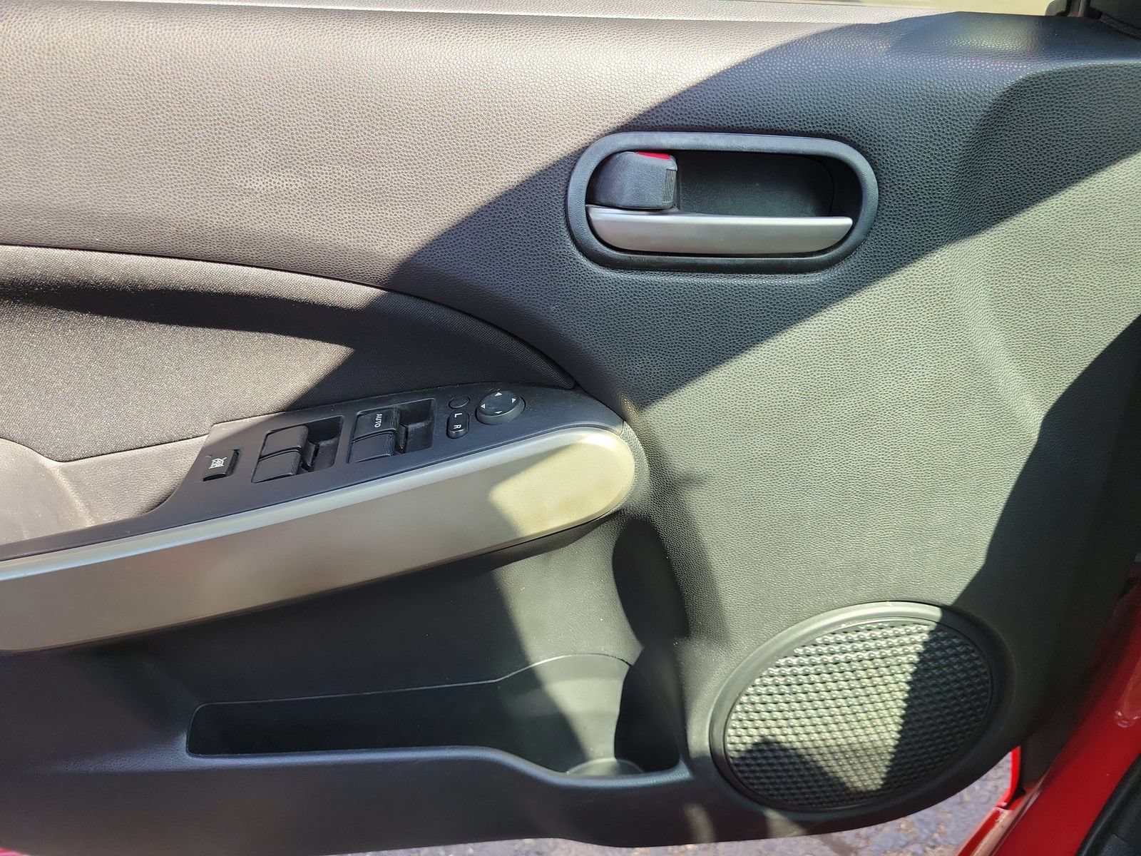 Used 2012 MAZDA MAZDA2 Touring FWD image 15