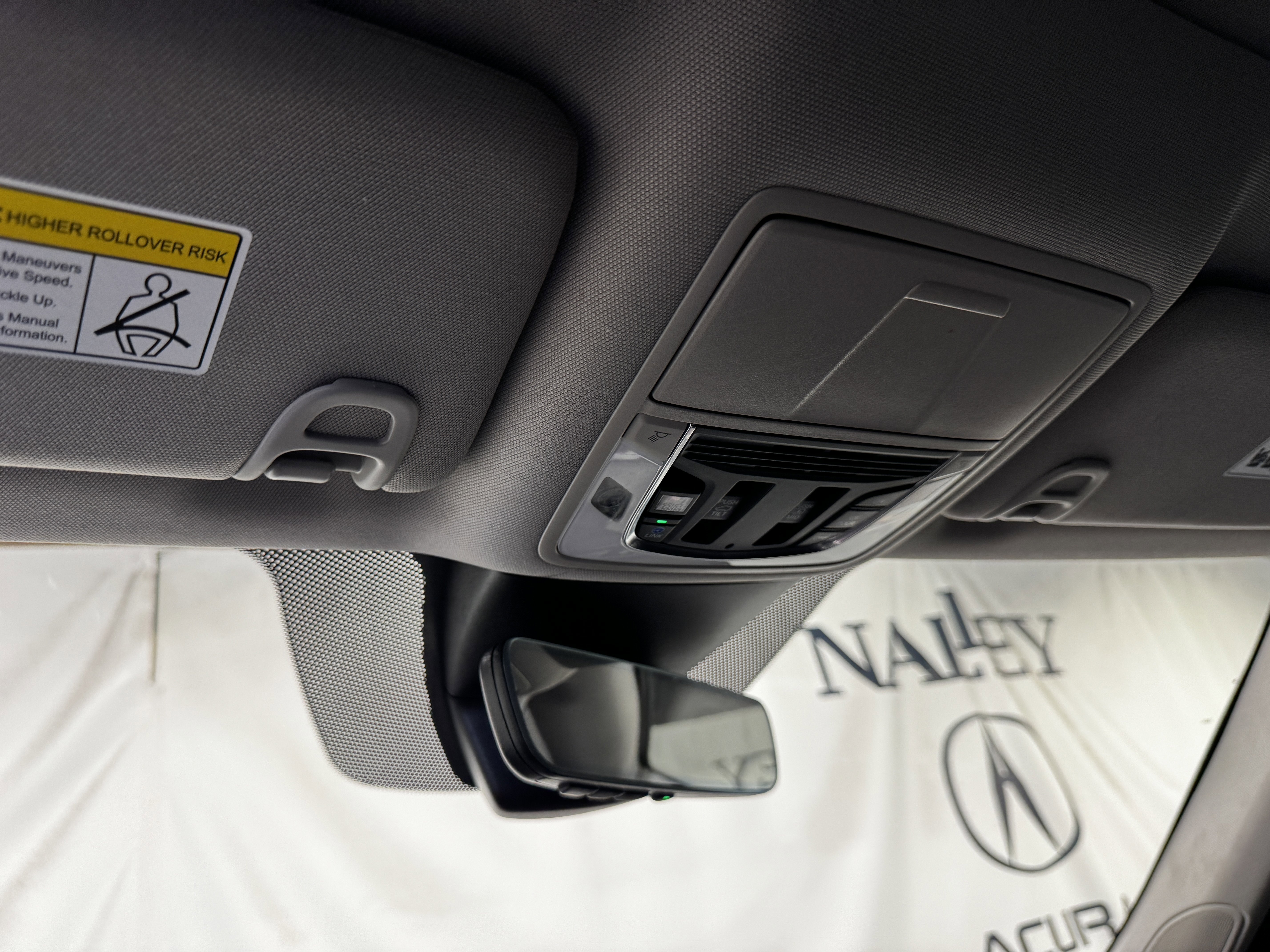 Certified 2023 Acura MDX FWD w/ Technology Package image 40