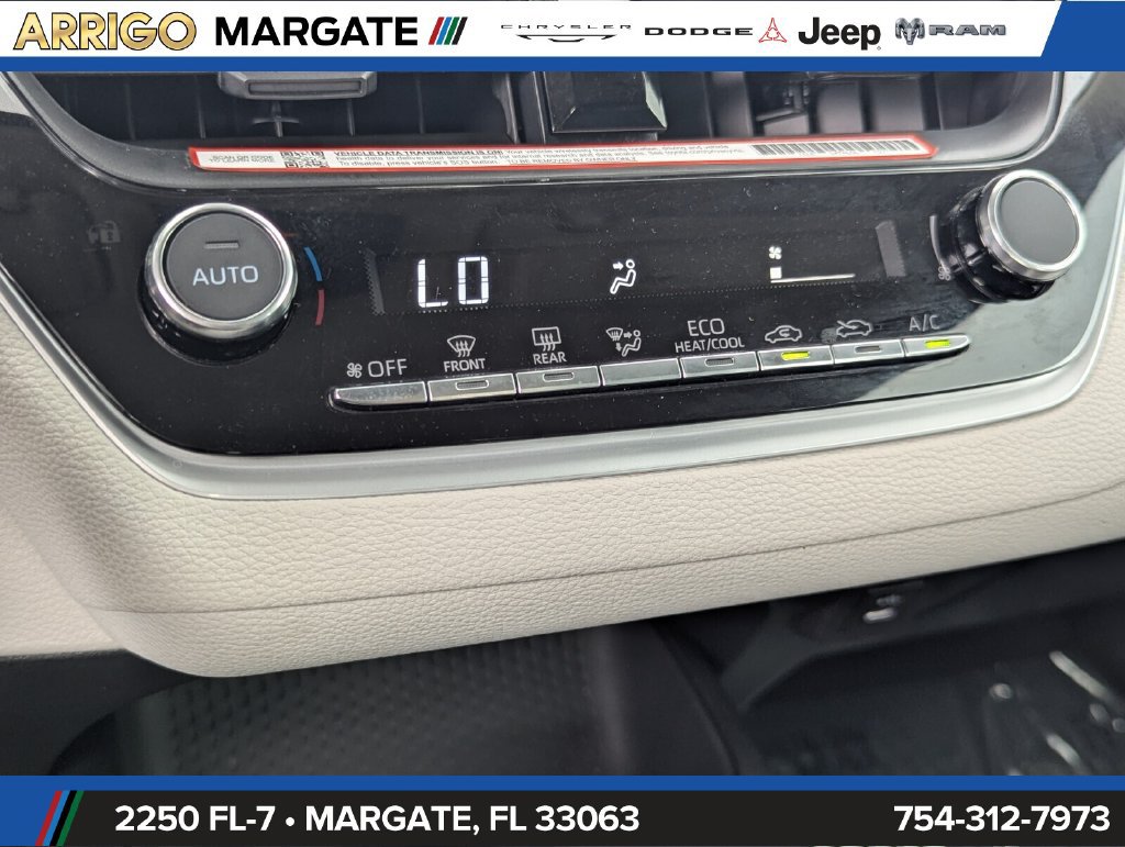 Used 2025 Toyota Corolla LE FWD image 20