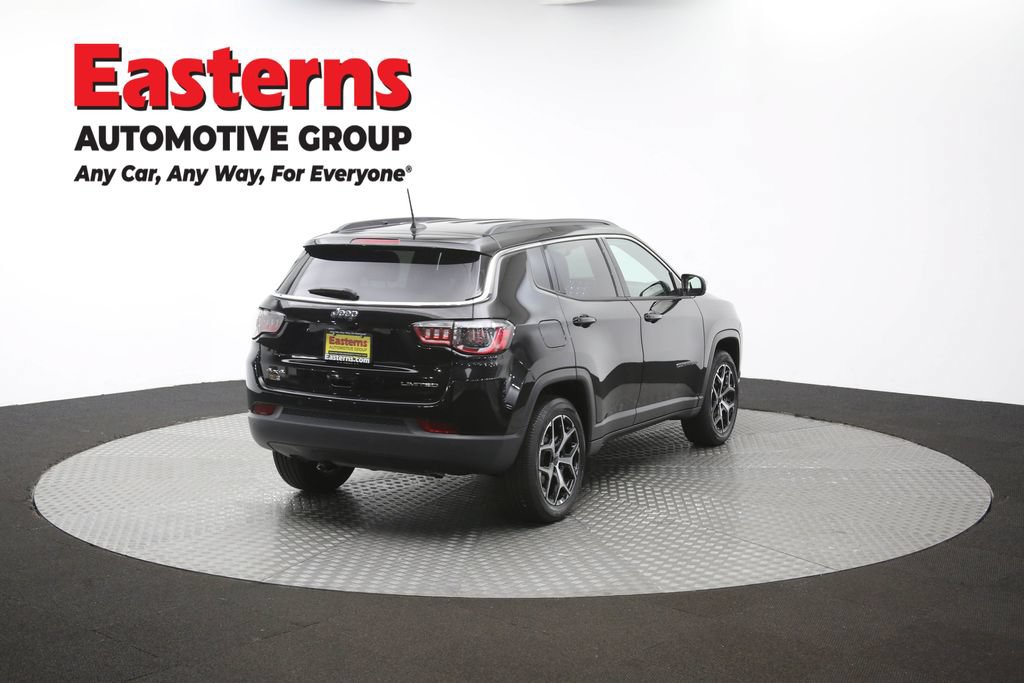 Used 2025 Jeep Compass Limited AWD/4WD image 39