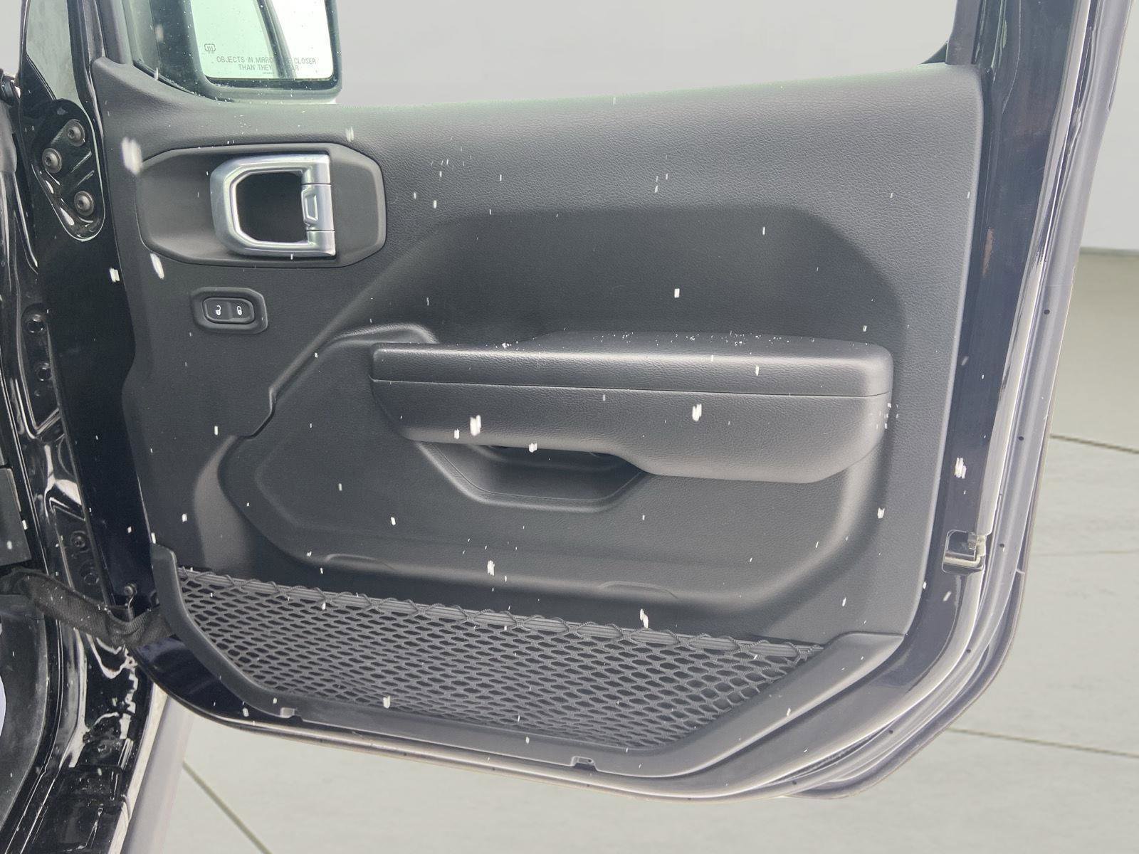 Used 2021 Jeep Wrangler Unlimited Sport image 18