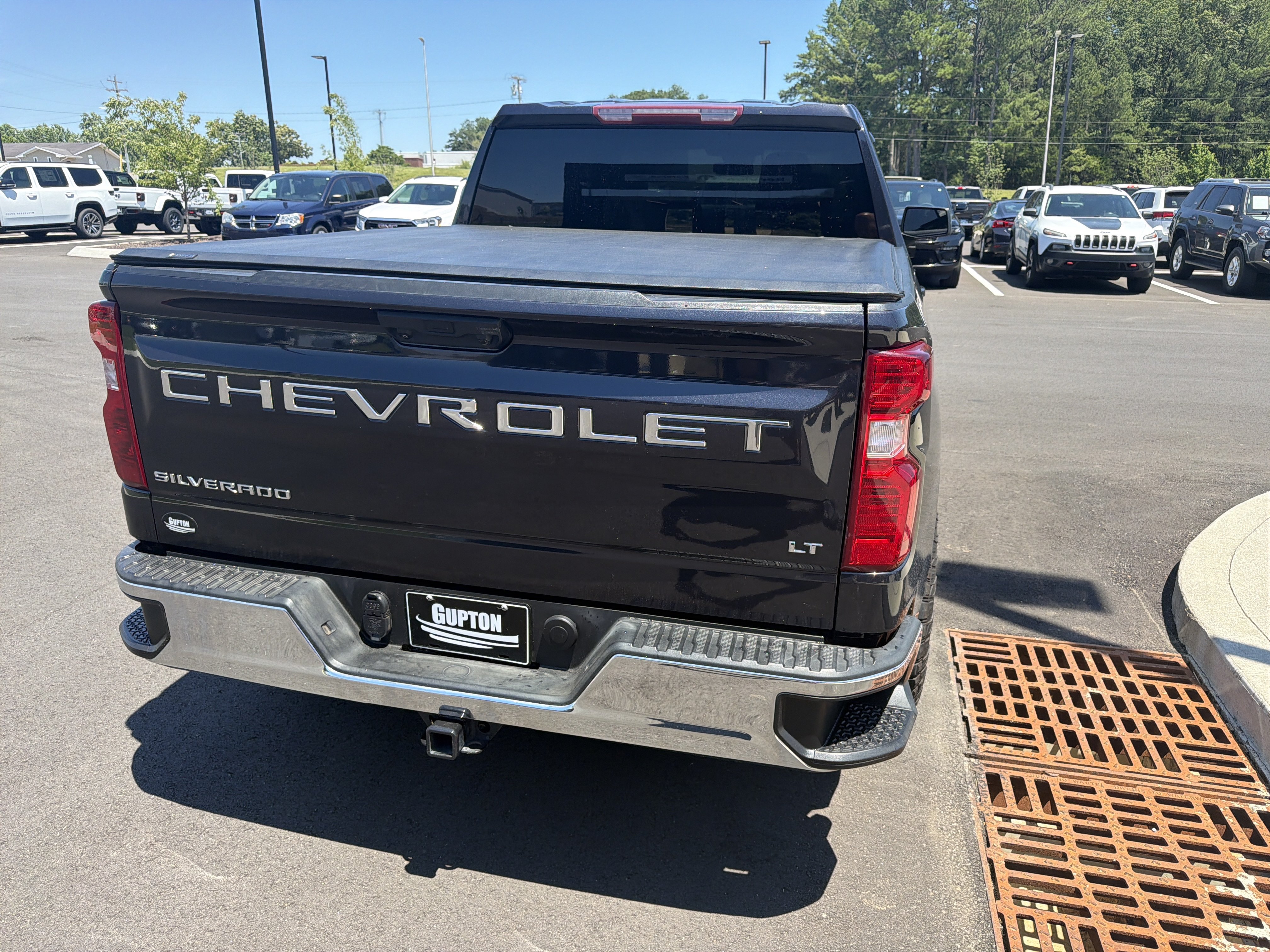 Used 2022 Chevrolet Silverado 1500 LT RWD image 16