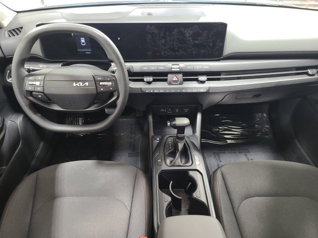 Used 2025 Kia K4 FWD image 19
