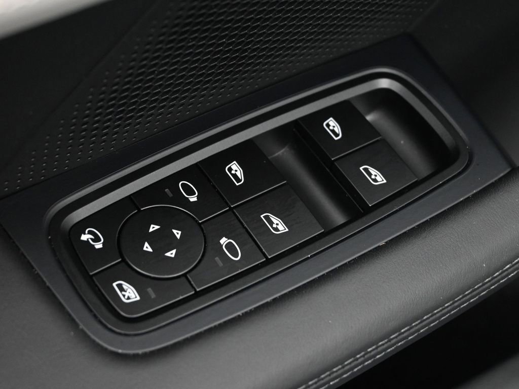 Certified 2024 Porsche Taycan GTS image 19