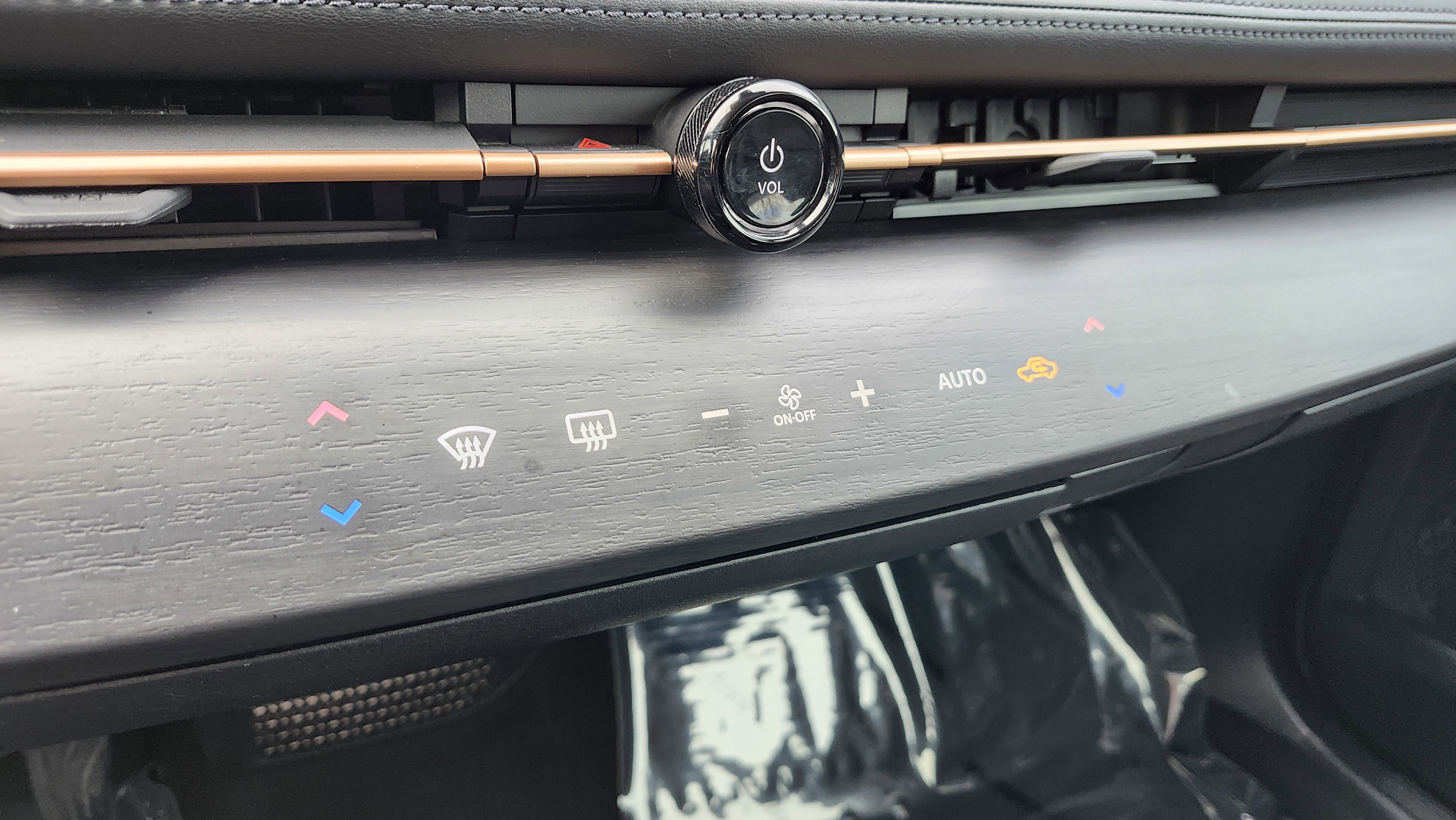 Used 2023 Nissan Ariya FWD image 35