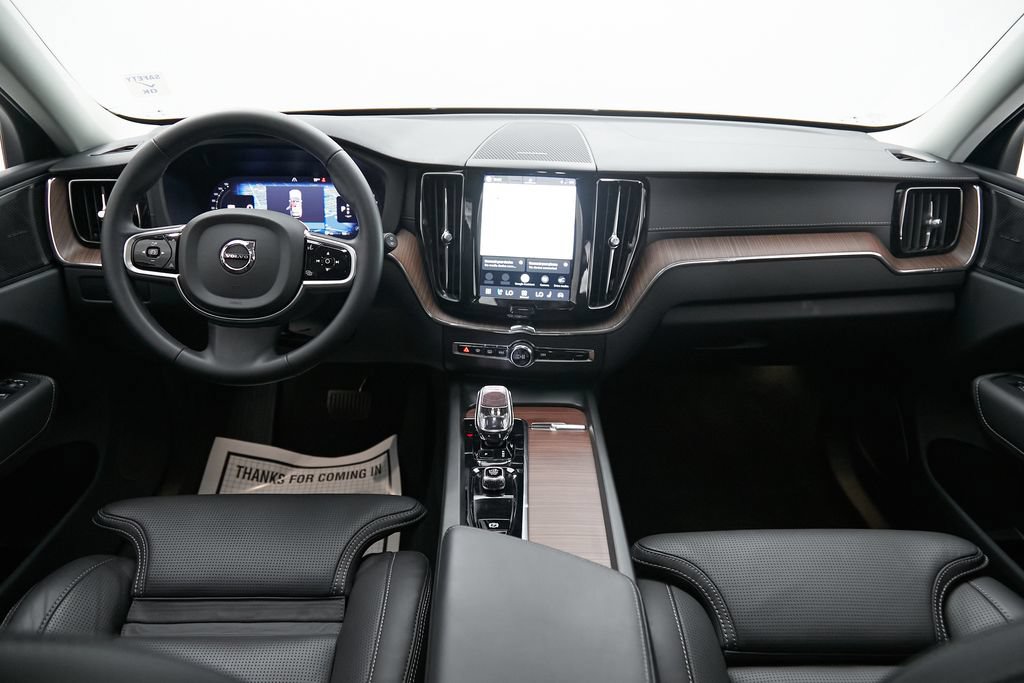 Certified 2023 Volvo XC60 B5 Ultimate AWD/4WD image 24
