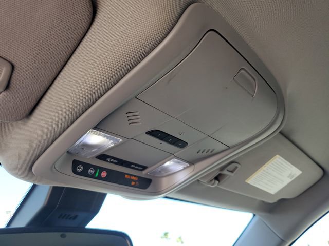 Used 2020 Chevrolet Equinox LT w/ Midnight Edition image 31