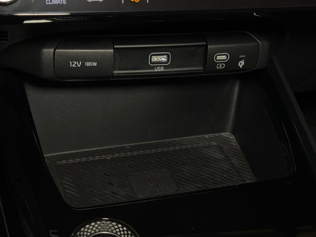 Certified 2023 Kia Niro Wave w/ Wave Preserve Package FWD image 34