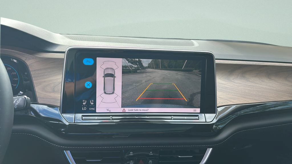 New 2026 Volkswagen Atlas SE image 15