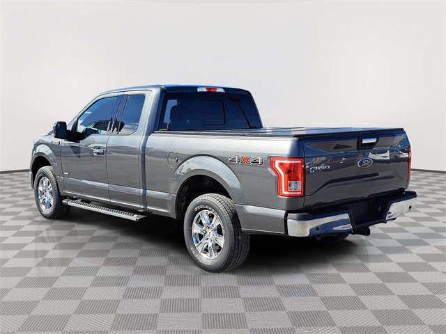 Used 2015 Ford F150 XLT w/ Equipment Group 302A Luxury image 3