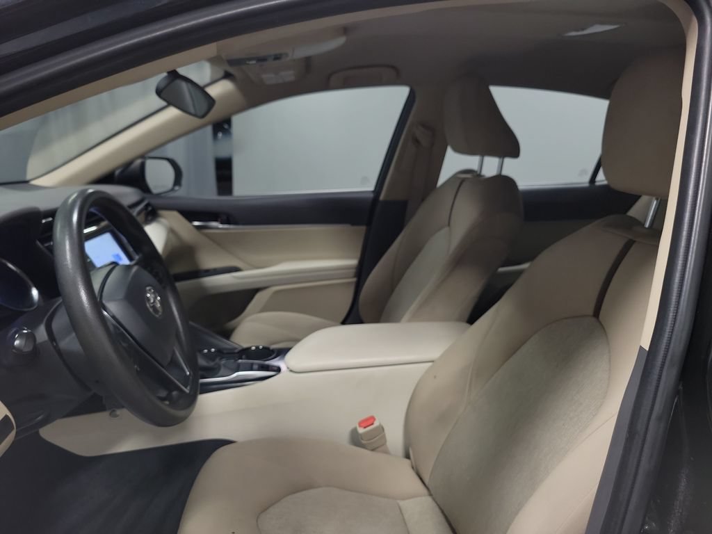 Used 2020 Toyota Camry LE AWD/4WD image 12