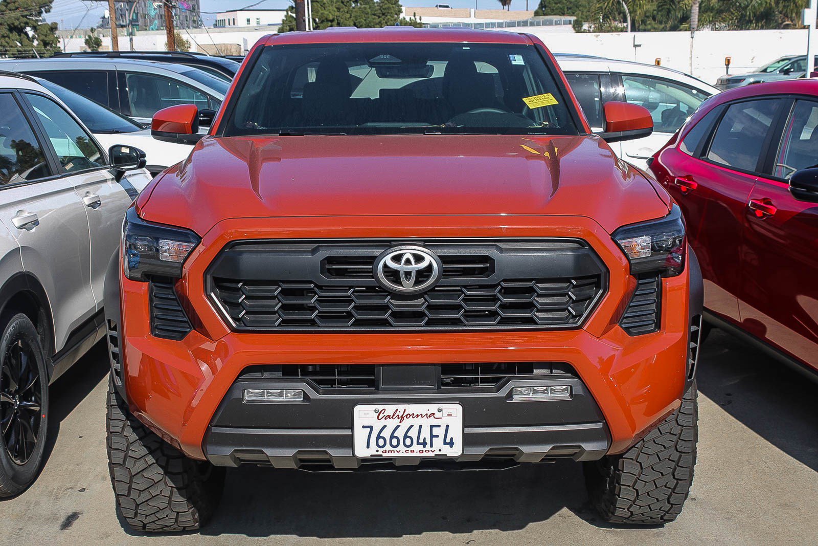 Used 2025 Toyota Tacoma TRD Off-Road image 2