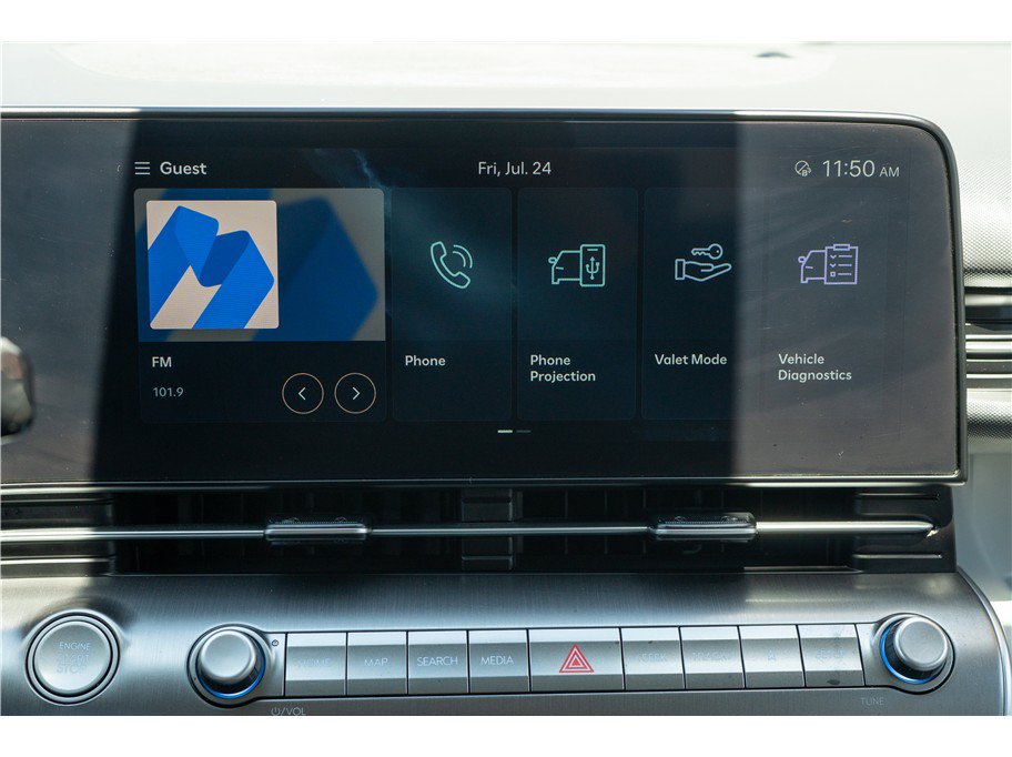 Used 2025 Hyundai Kona SEL FWD image 5
