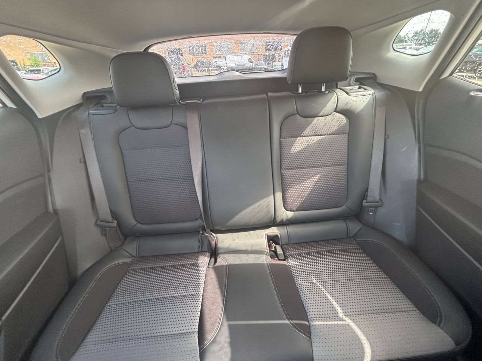Used 2025 Chevrolet Trax LT FWD image 37