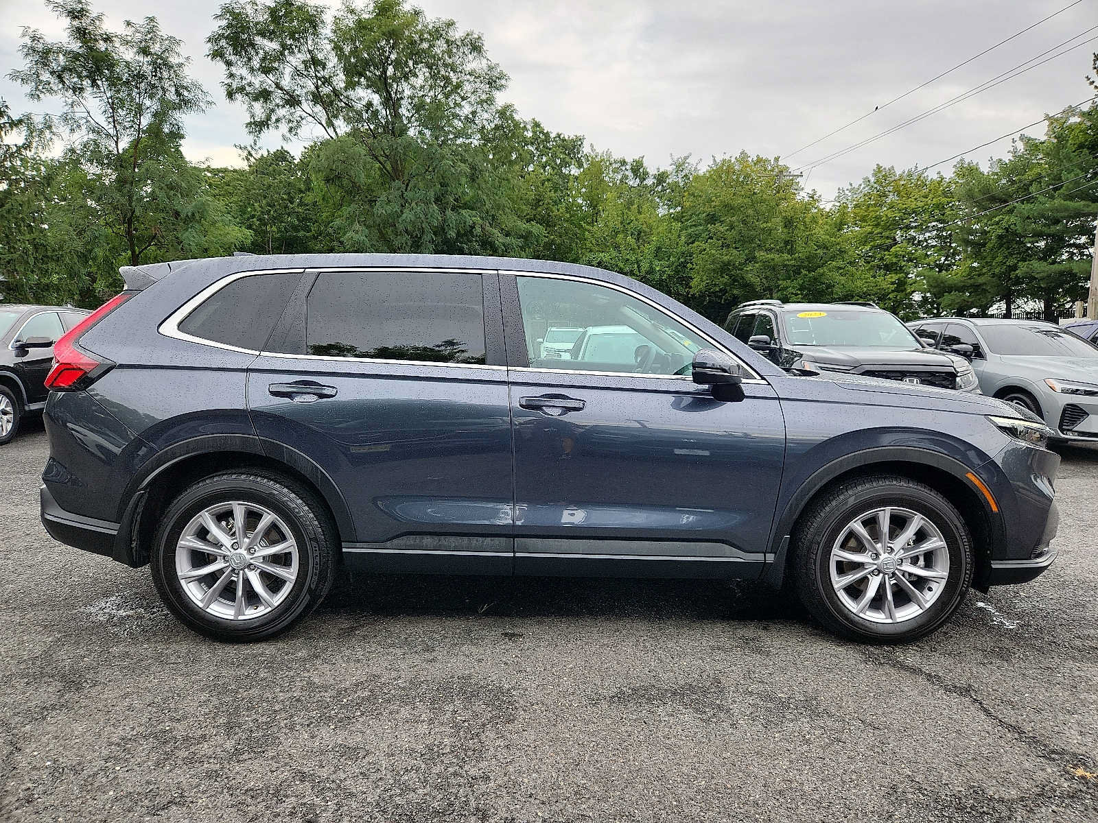 Used 2024 Honda CR-V EX image 7