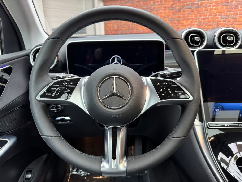 Used 2026 Mercedes-Benz GLC 300 GLC 300 image 13