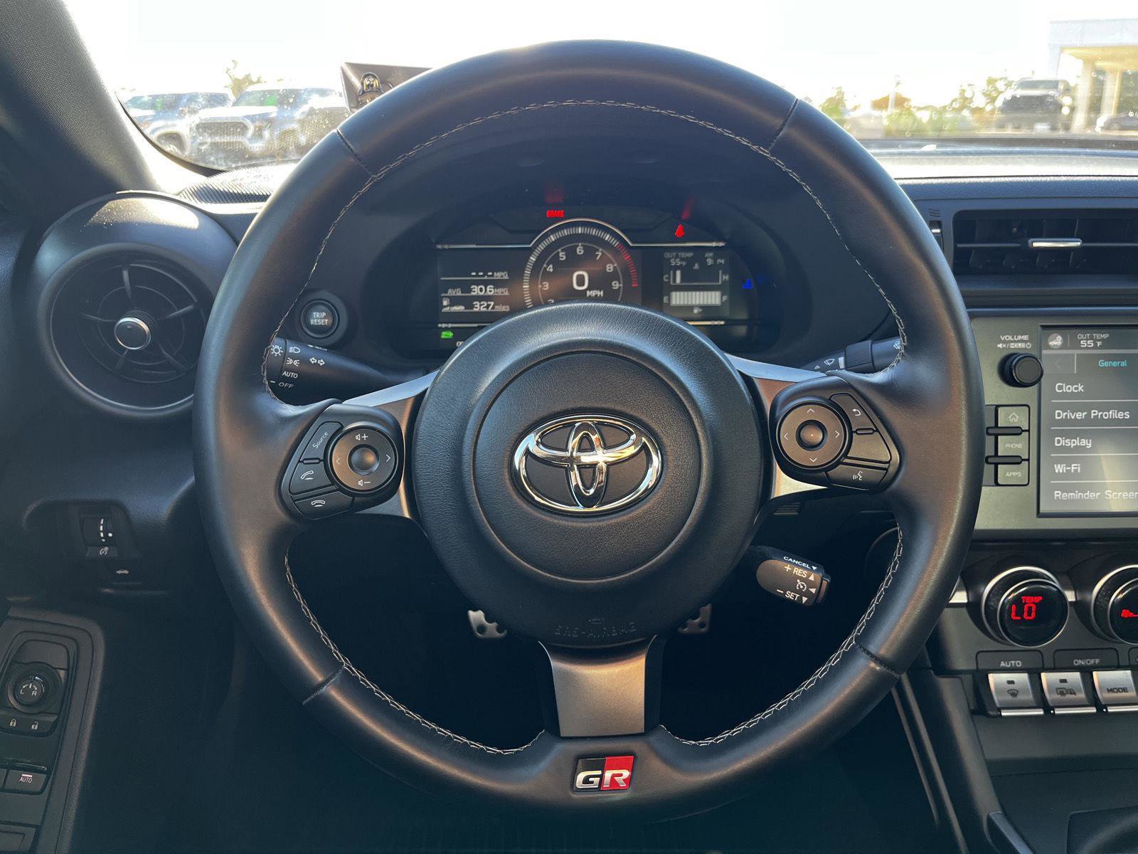 Used 2023 Toyota GR86 Premium image 25