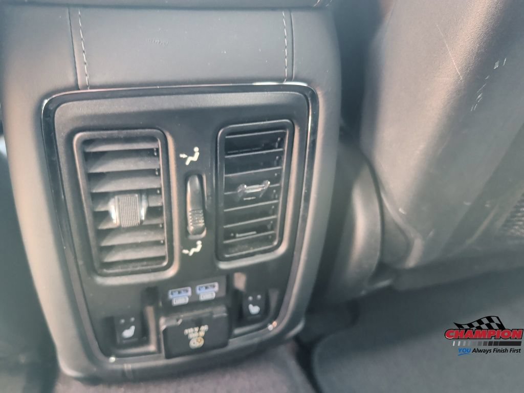 Used 2018 Jeep Grand Cherokee SRT AWD/4WD image 21