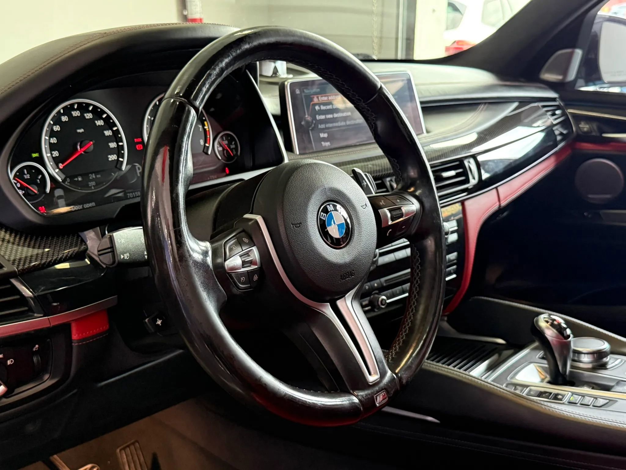 Used 2017 BMW X5 M image 8