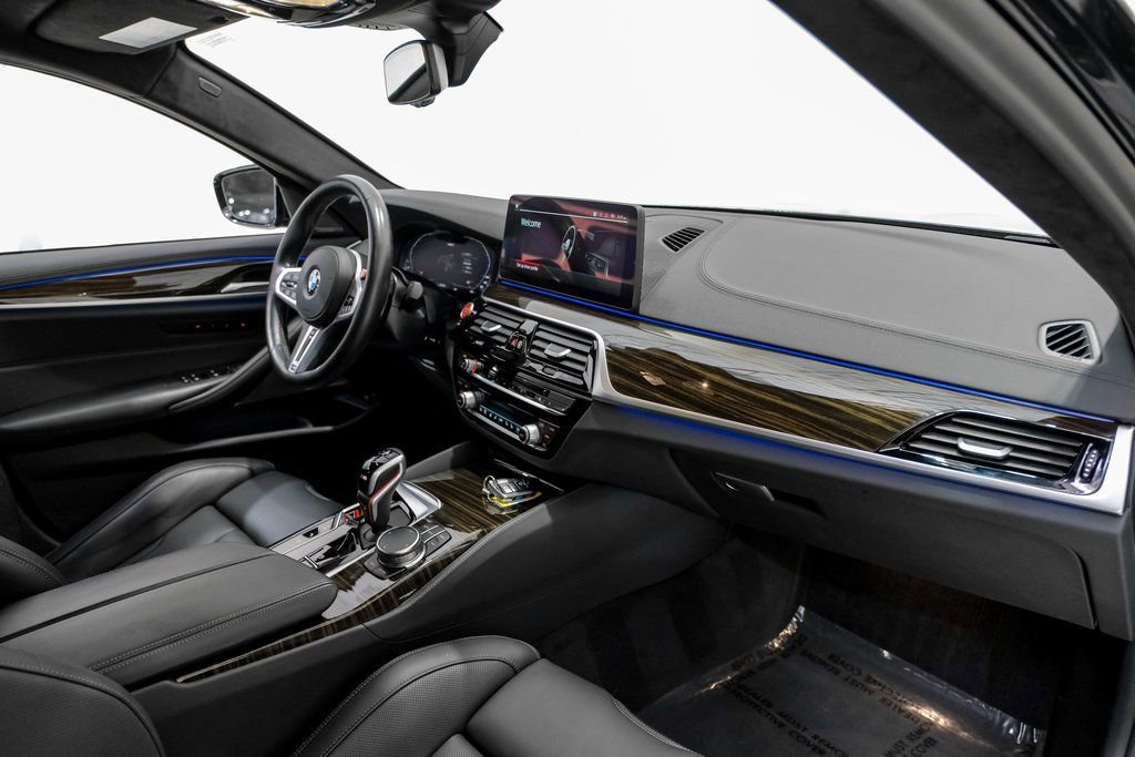Used 2022 BMW M5 w/ Executive Package image 9