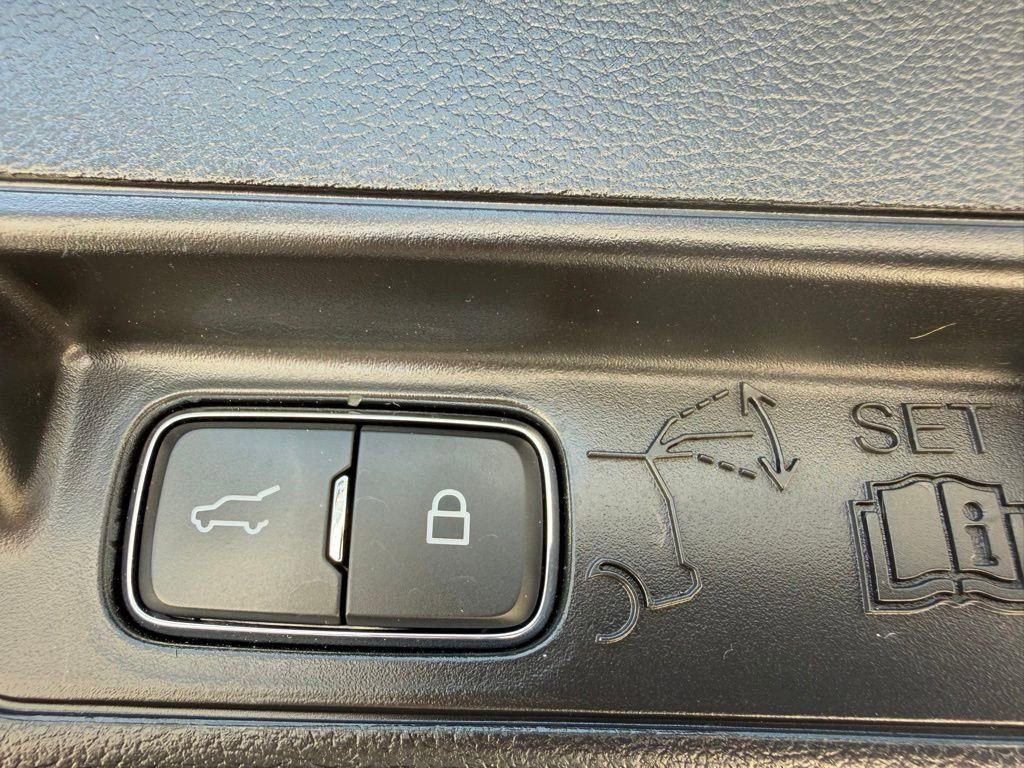 Used 2022 Ford Explorer ST w/ Equipment Group 401A AWD/4WD image 14