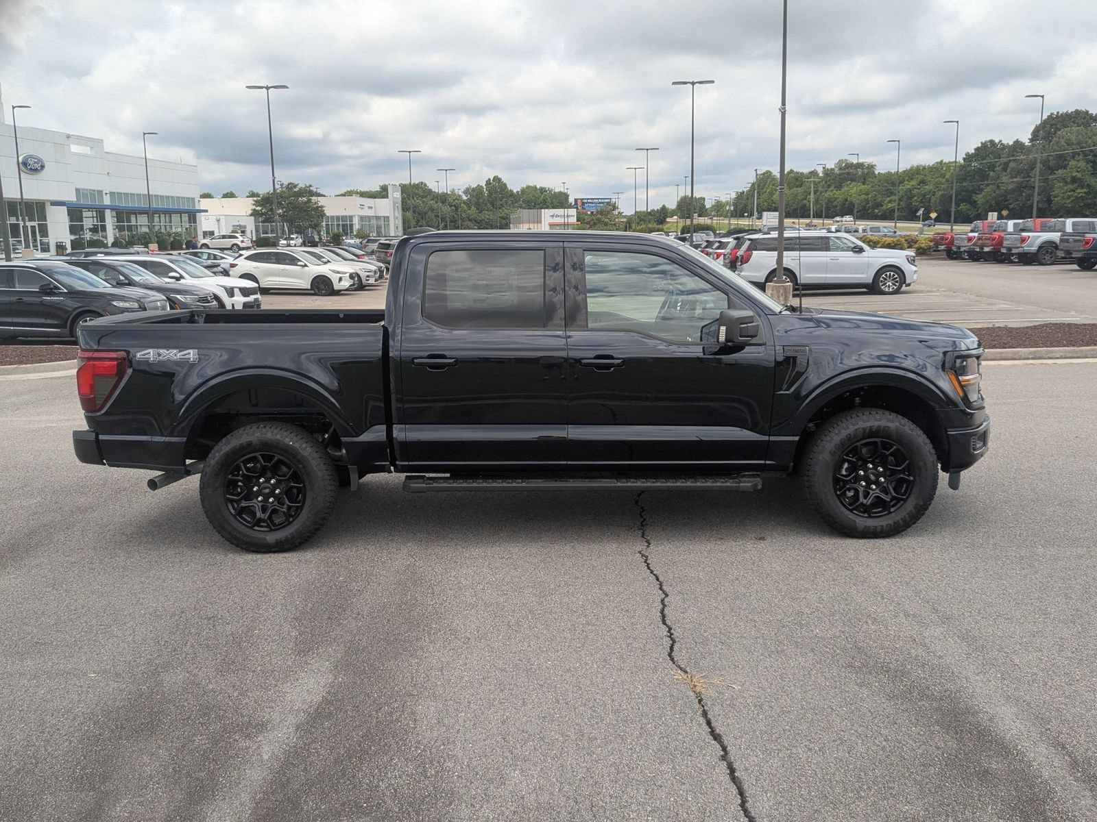 New 2026 Ford F150 XLT w/ Equipment Group 302A MID AWD/4WD image 2