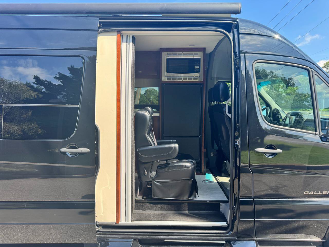 Used 2017 Mercedes-Benz Sprinter 3500 image 16