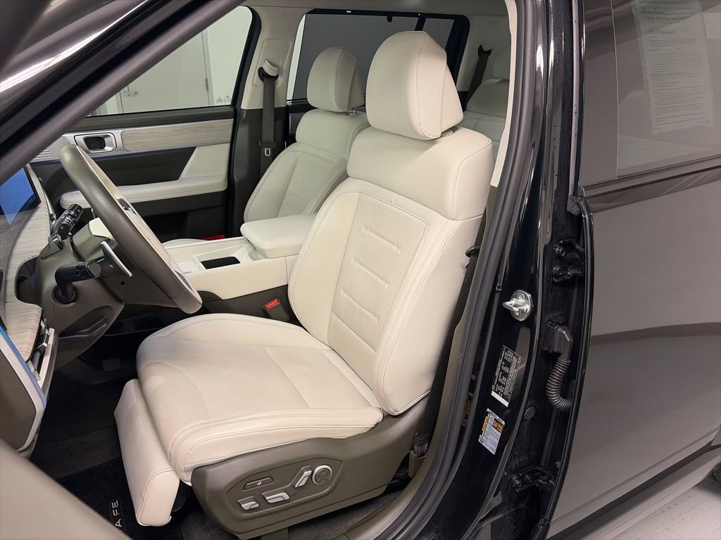 Used 2024 Hyundai Santa Fe Calligraphy AWD/4WD image 13