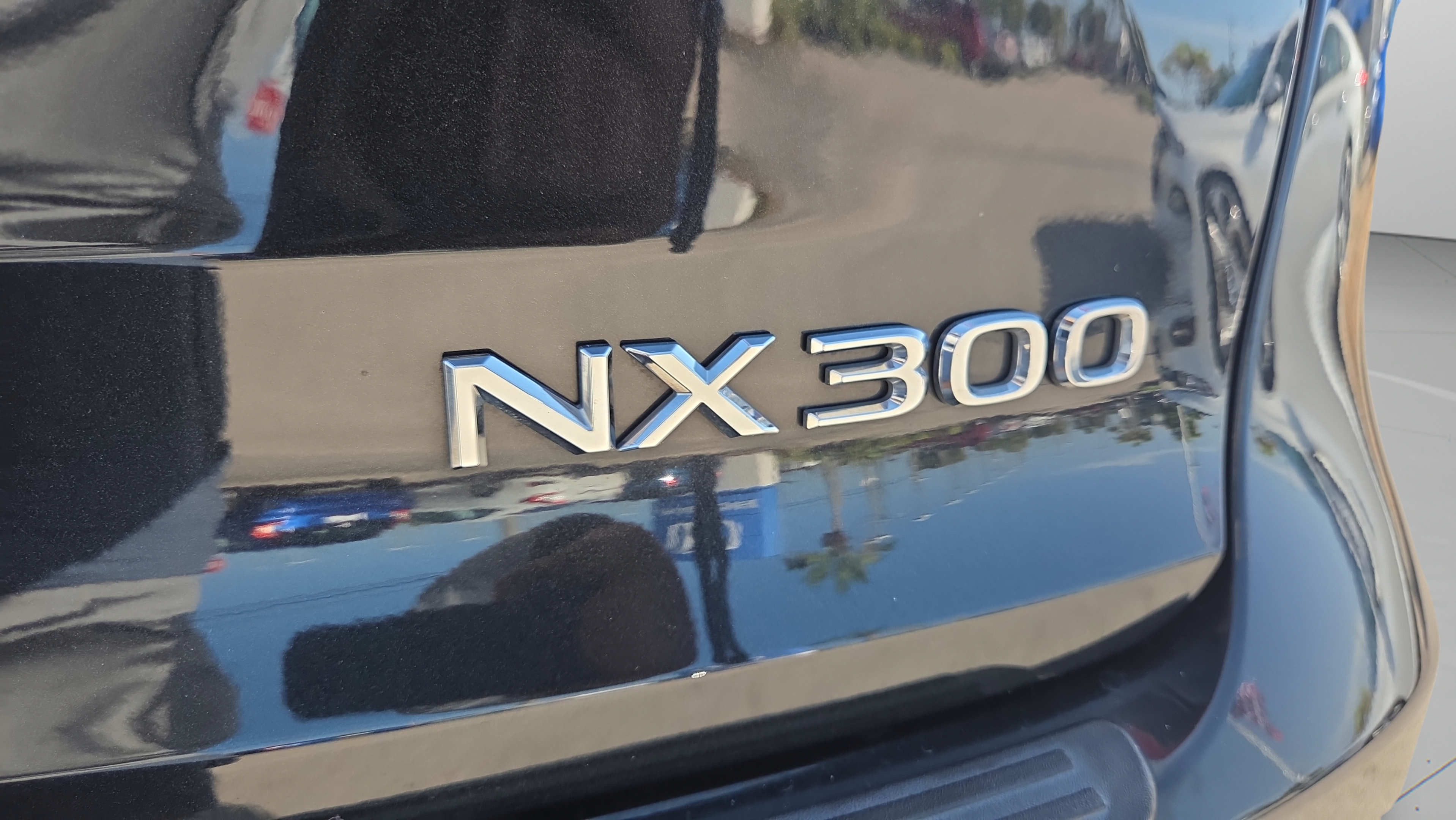 Used 2018 Lexus NX 300 FWD w/ Accessory Package 2 image 38