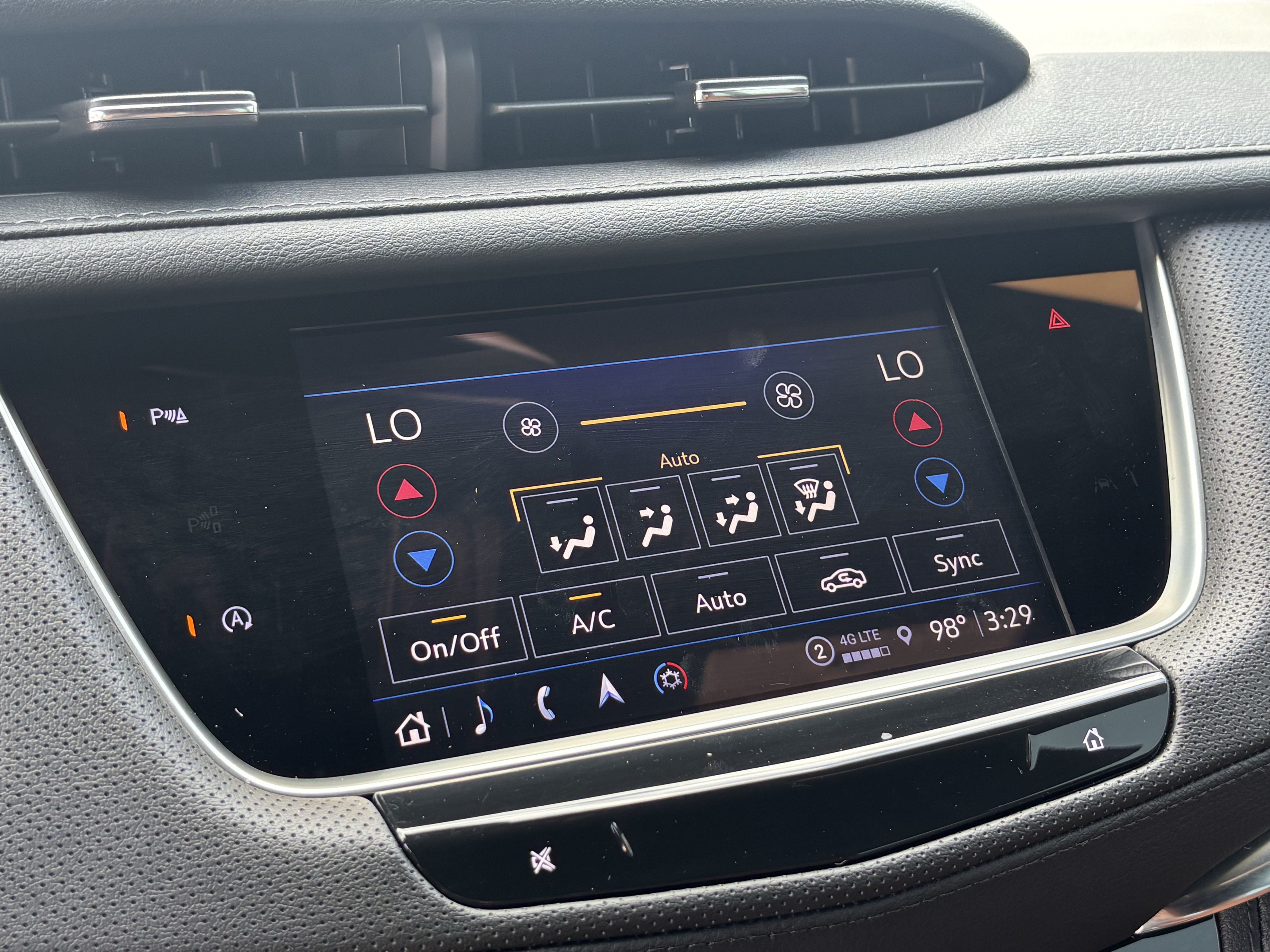 Certified 2024 Cadillac XT5 Premium Luxury w/ LPO, Floor Liner Package FWD image 30