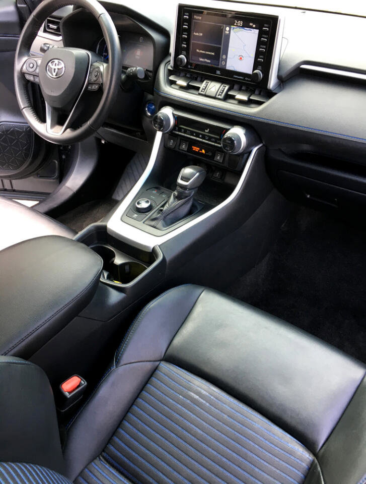 Used 2020 Toyota RAV4 XSE image 19