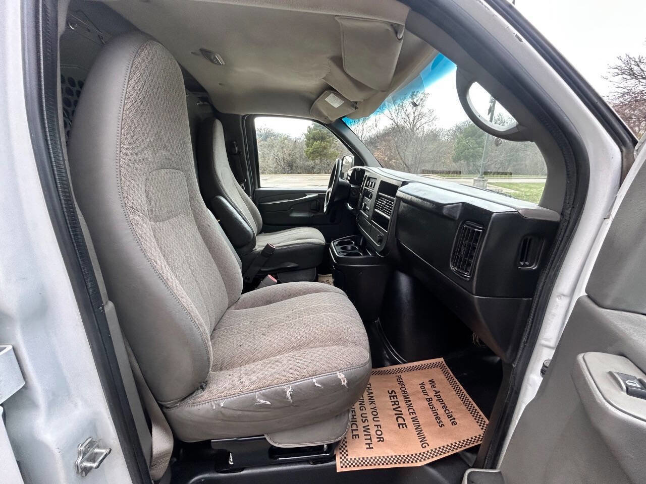 Used 2012 Chevrolet Express 2500 Extended image 10