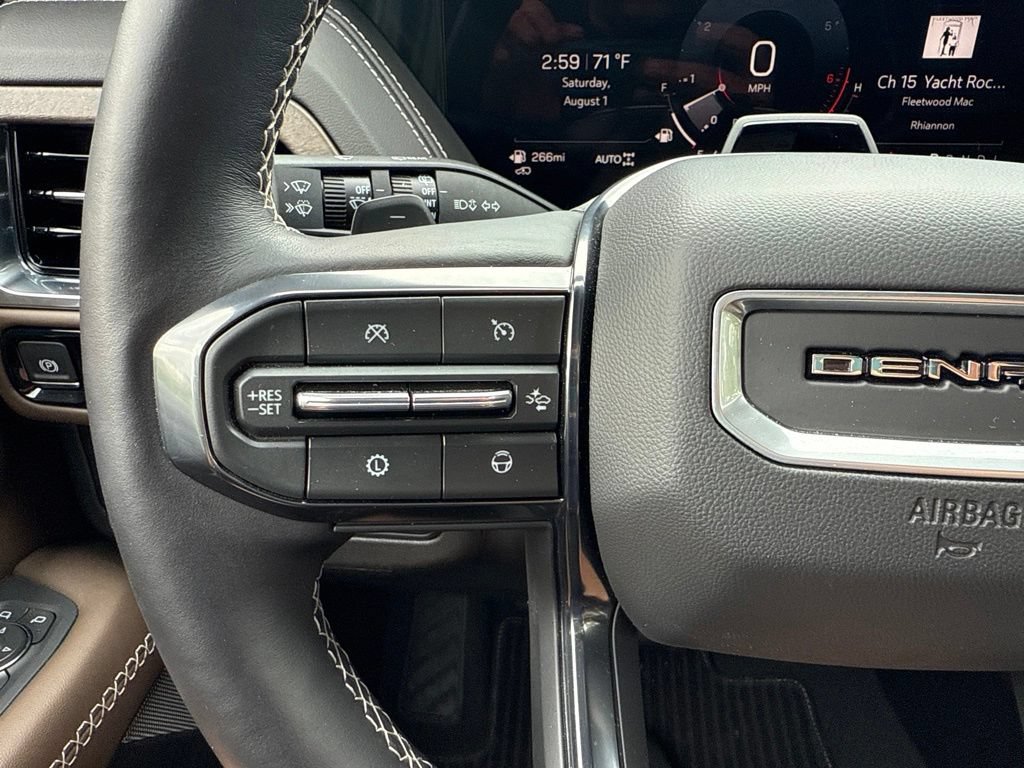 Used 2025 GMC Yukon XL Denali Ultimate AWD/4WD image 22