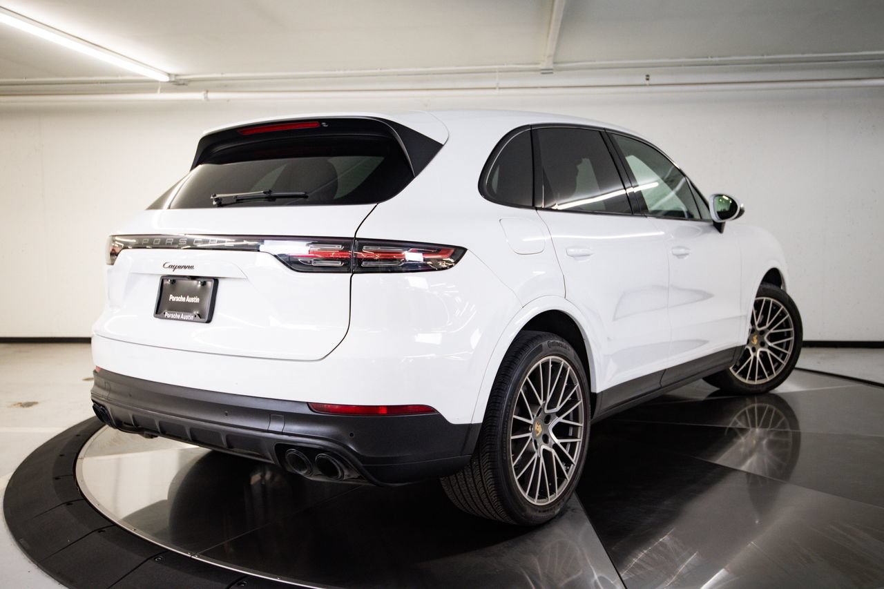 Certified 2023 Porsche Cayenne Platinum Edition AWD/4WD image 7